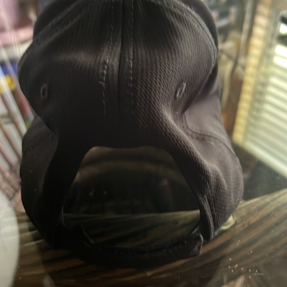 Nice baseball cap made of breathable material - Picture 6 of 8